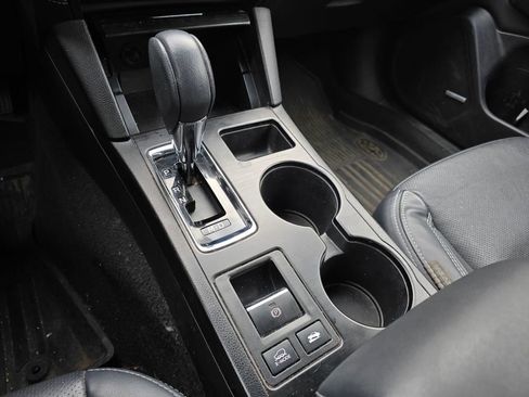 Used 2019 Subaru Outback 3.6R Limited w/ Popular Package #2 AWD/4WD image 22