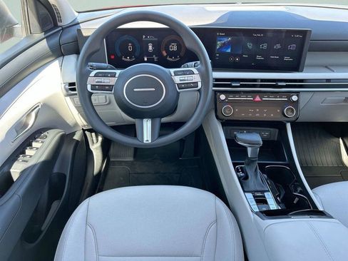 New 2026 Hyundai Tucson SEL image 16