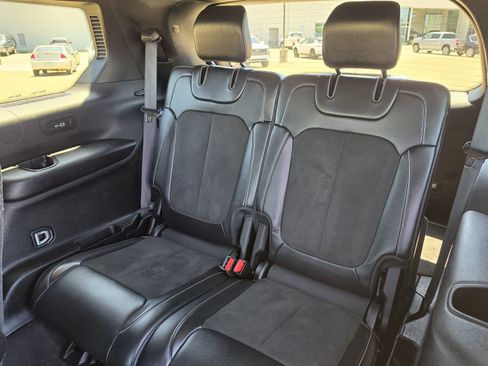 Used 2022 Jeep Grand Cherokee L Laredo RWD image 17