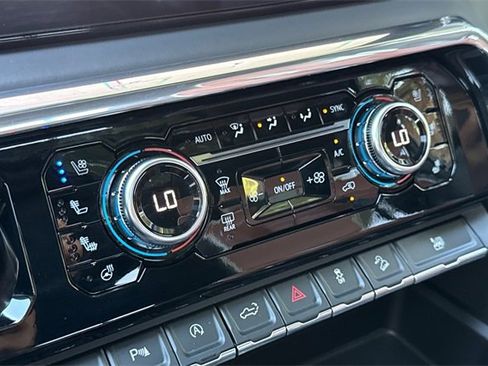 Used 2024 GMC Sierra 1500 Denali Ultimate image 28