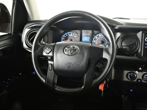 Used 2017 Toyota Tacoma SR image 29