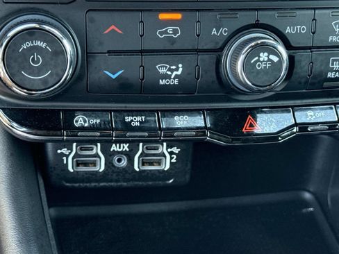Certified 2025 Dodge Durango GT AWD/4WD image 26