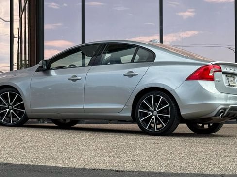 Used 2017 Volvo S60 T5 Dynamic w/ Vision Package image 7