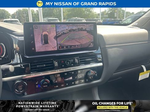 New 2026 Nissan Pathfinder Platinum AWD/4WD image 23
