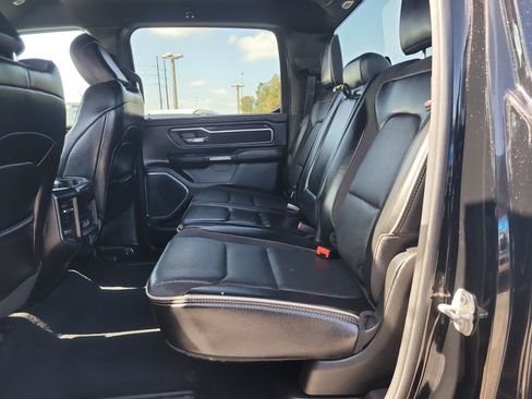 Used 2024 RAM 1500 Laramie AWD/4WD image 12
