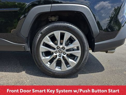 Certified 2022 Toyota RAV4 XLE Premium AWD/4WD image 39