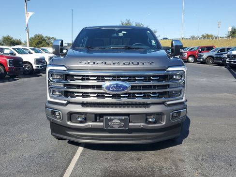 Used 2024 Ford F250 Platinum image 2