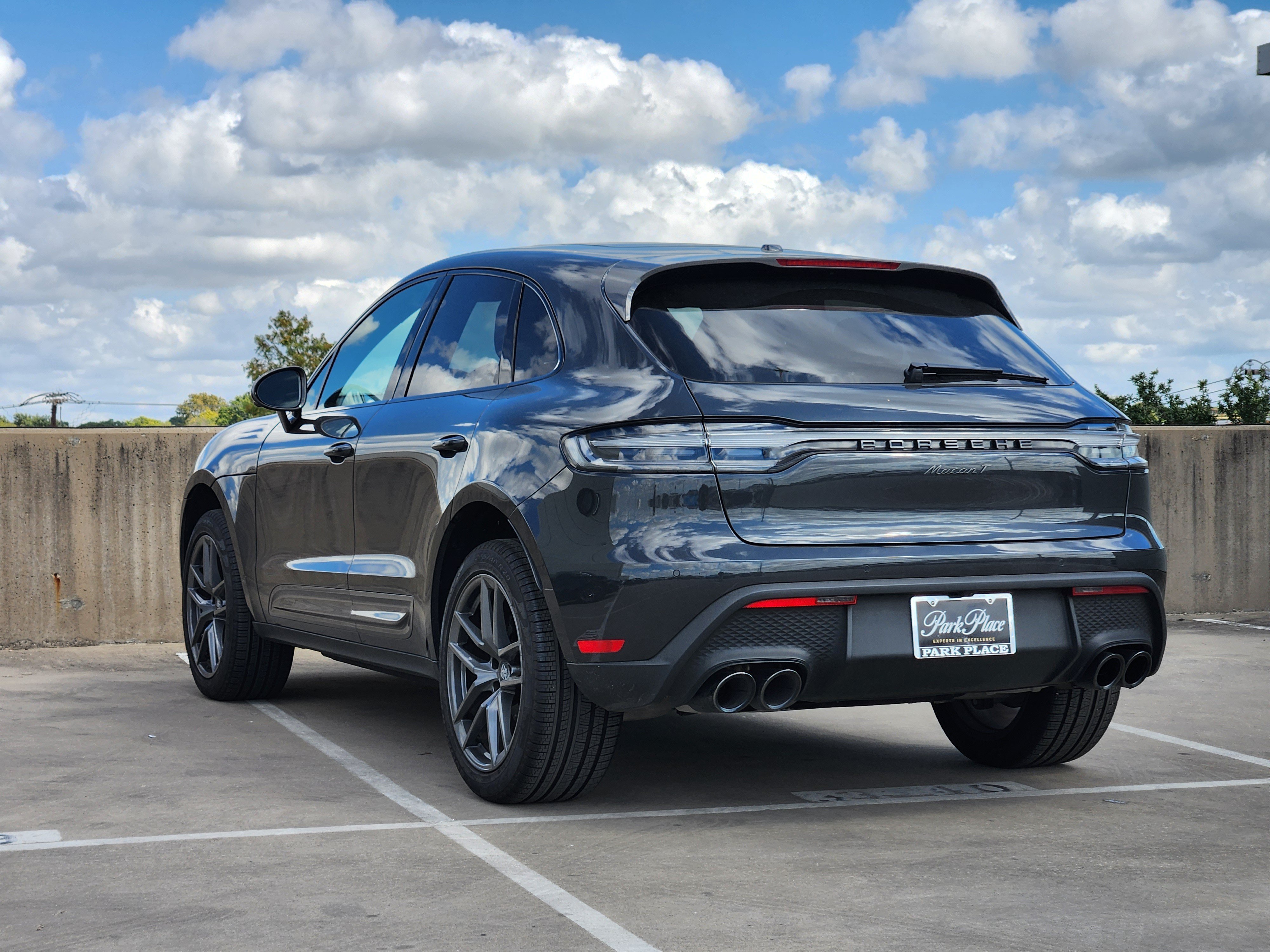 Certified 2026 Porsche Macan Turbo AWD/4WD image 3