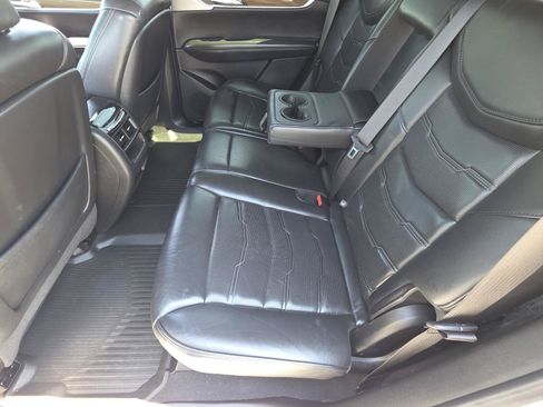 Used 2022 Cadillac XT5 Premium Luxury w/ Platinum Package AWD/4WD image 26