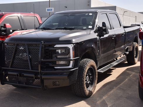 Used 2023 Ford F350 Lariat w/ Lariat Ultimate Package image 2