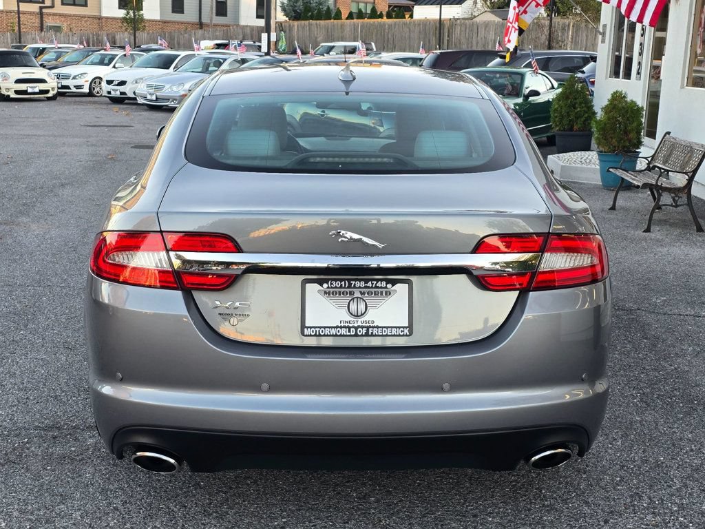 Used 2013 Jaguar XF RWD image 5