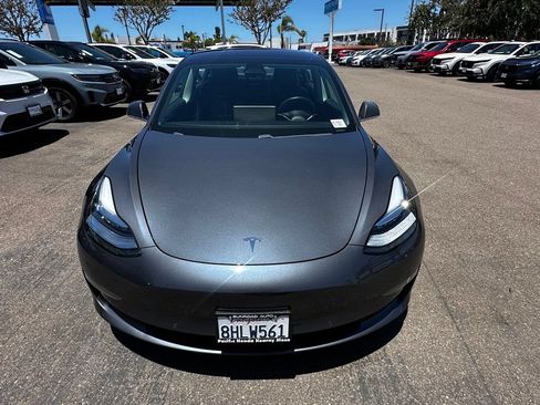 Used 2018 Tesla Model 3 Long Range AWD/4WD image 3