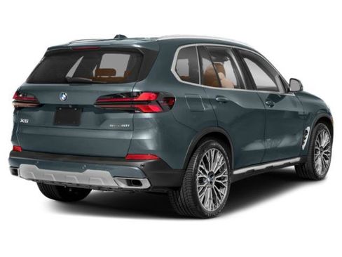 Used 2024 BMW X5 xDrive40i w/ Premium Package AWD/4WD image 6