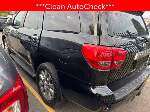 Used 2016 Toyota Sequoia Limited w/ Safety & Convenience Package AWD/4WD image 4