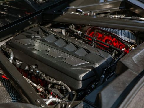 Used 2022 Chevrolet Corvette Stingray Preferred Cpe w/ Z51 Performance Package RWD image 10