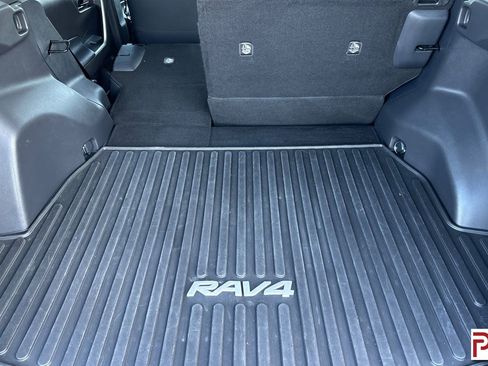 Used 2023 Toyota RAV4 LE image 17