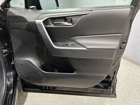 Certified 2025 Toyota RAV4 XLE w/ Convenience Package AWD/4WD image 16