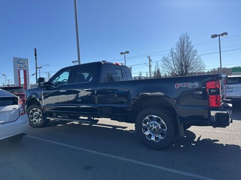 Used 2024 Ford F350 Lariat w/ Chrome Package image 9