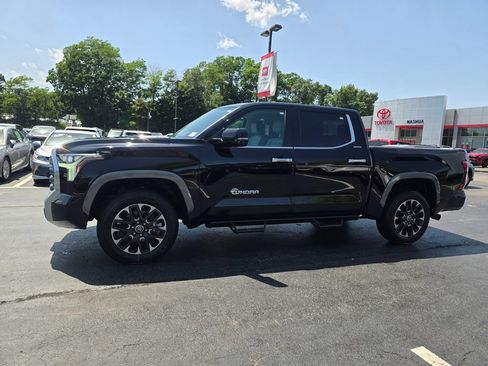 Used 2024 Toyota Tundra Limited AWD/4WD image 3