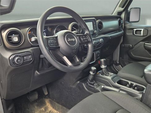 Used 2020 Jeep Wrangler Unlimited Sport AWD/4WD image 22