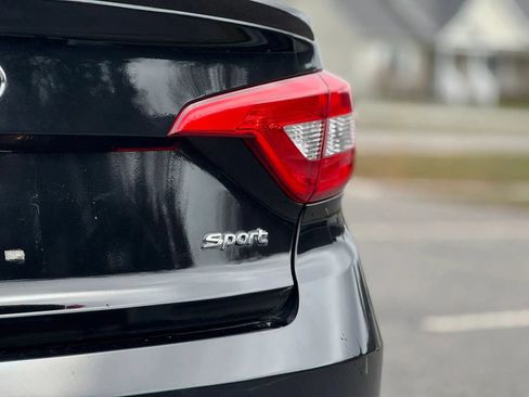 Used 2015 Hyundai Sonata Sport w/ Option Group 04 FWD image 9