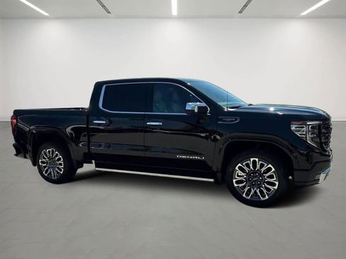 Used 2025 GMC Sierra 1500 Denali Ultimate AWD/4WD image 6