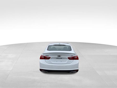 Certified 2024 Chevrolet Malibu RS w/ LPO, Floor Liner Package image 9
