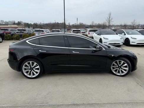 Used 2018 Tesla Model 3 Long Range image 4