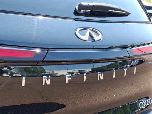 Certified 2025 INFINITI QX60 Luxe AWD/4WD image 28