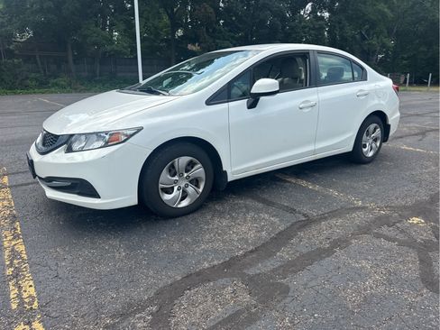Used 2013 Honda Civic LX image 1