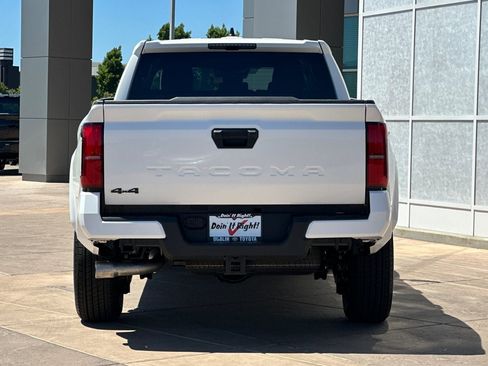 New 2026 Toyota Tacoma 4x4 Double Cab image 5