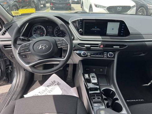 Certified 2023 Hyundai Sonata SEL w/ Preferred Accessory Package FWD image 12