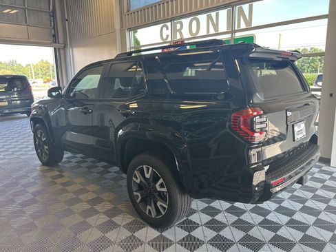 Used 2025 Toyota 4Runner TRD Sport image 4