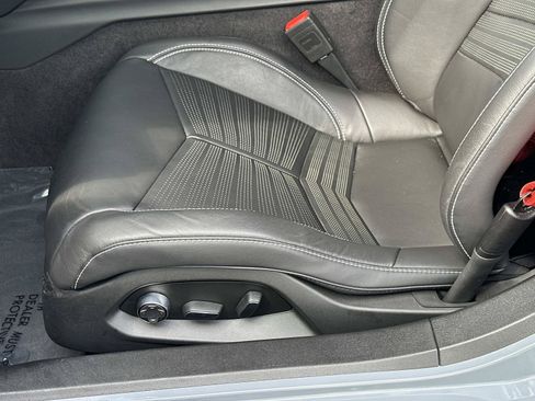 Used 2024 Chevrolet Corvette Stingray Preferred Cpe w/ Battery Protection Package RWD image 15