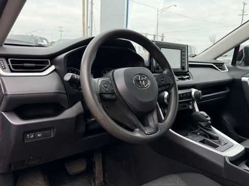 Used 2021 Toyota RAV4 XLE image 11