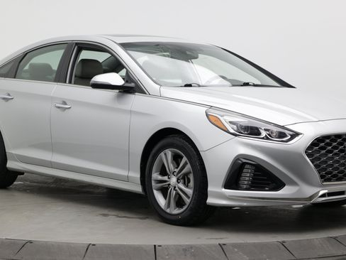 Used 2019 Hyundai Sonata Limited FWD image 3
