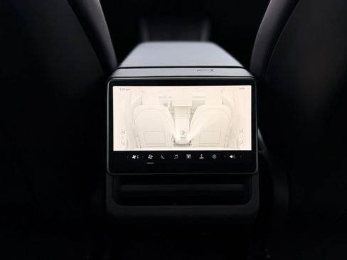 Used 2025 Tesla Model 3 Long Range RWD image 22