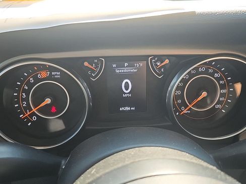 Used 2018 Jeep Wrangler Sport AWD/4WD image 24