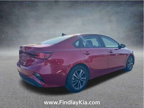 Certified 2024 Kia Forte LXS image 4