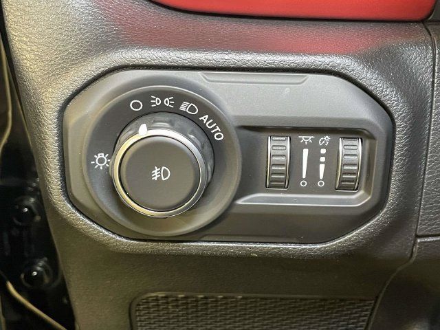 Used 2021 Jeep Wrangler Rubicon AWD/4WD image 38