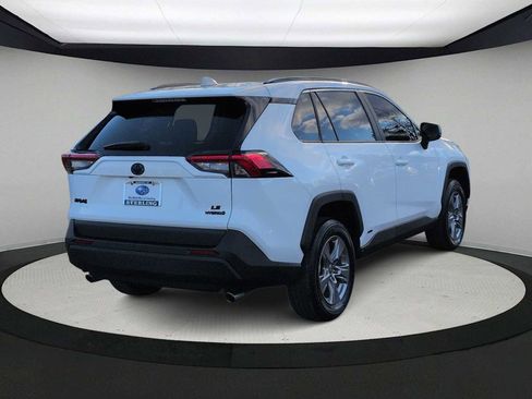 Used 2024 Toyota RAV4 LE image 8