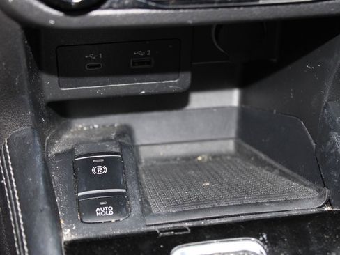 Used 2022 Nissan Kicks SR image 23