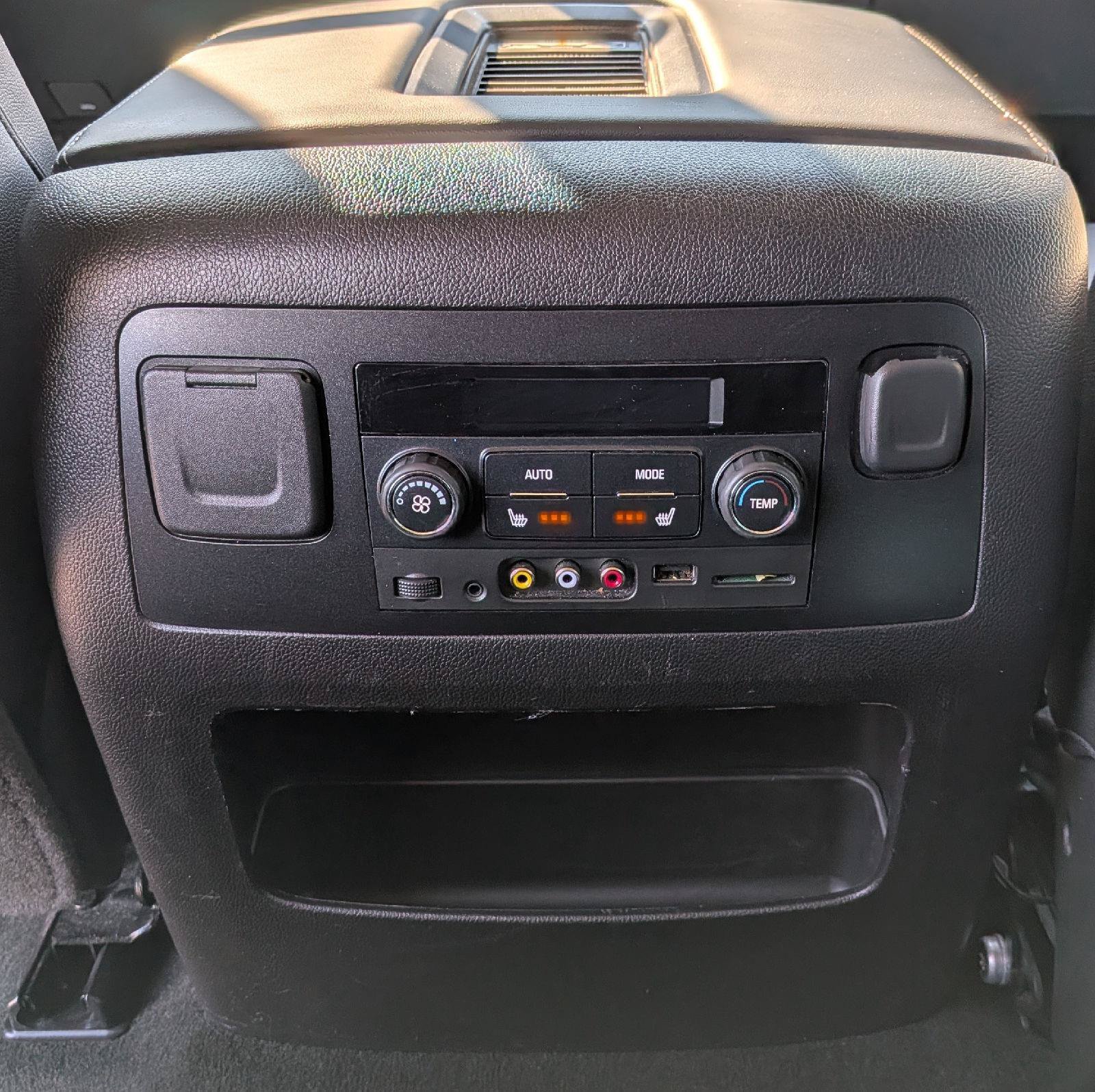 Used 2016 Chevrolet Suburban LTZ AWD/4WD image 25