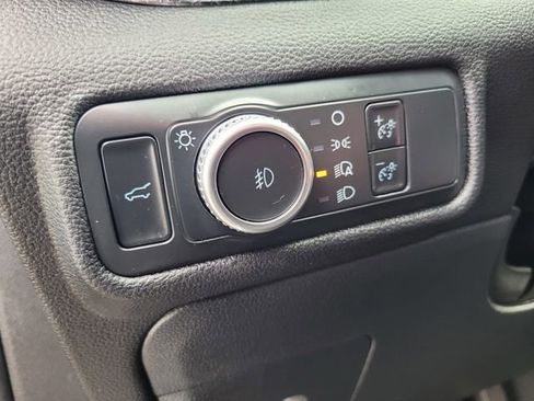 Certified 2022 Ford Explorer ST-Line w/ Class IV Trailer Tow Package image 17