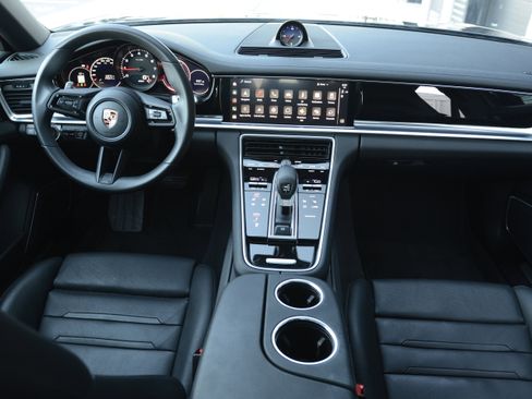 Certified 2023 Porsche Panamera image 12