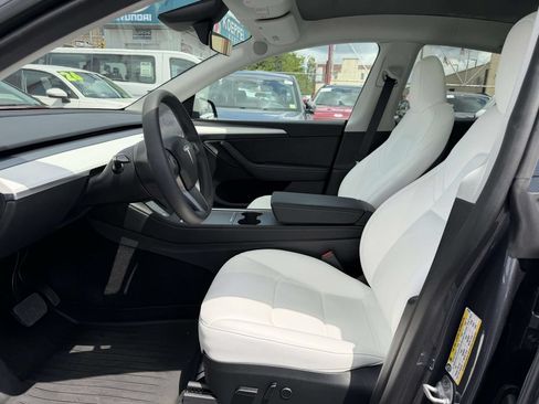 Used 2023 Tesla Model Y Long Range AWD/4WD image 20