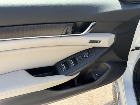 Used 2020 Honda Accord Touring image 22