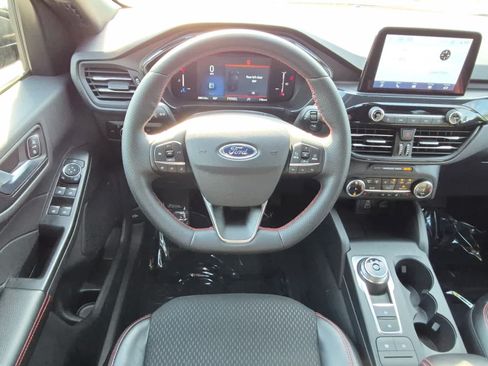 Used 2025 Ford Escape ST-Line Select AWD/4WD image 8