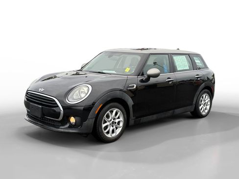 Used 2016 MINI Cooper Clubman image 1