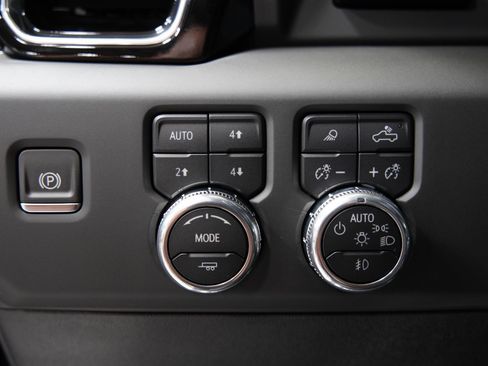 New 2025 GMC Sierra 2500 Denali w/ Denali Reserve Package image 31